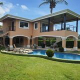 Casa Barracuda: Playa Hermosa Beachfront Vacation Rental Luxury 3BD Rental with Pool